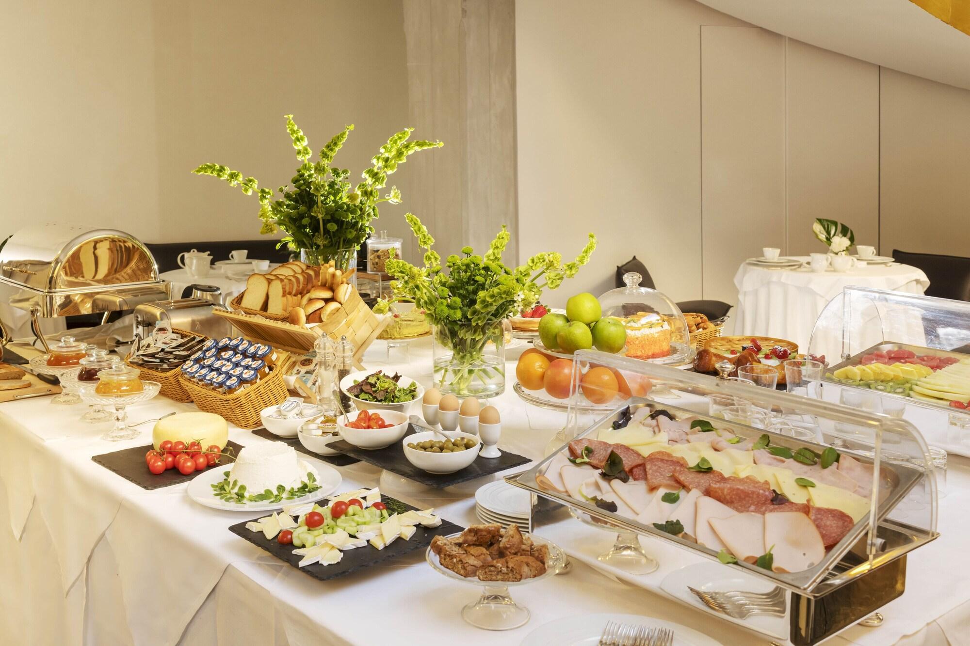 Hotel Royal Bissolati Rome Buitenkant foto